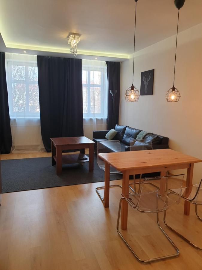 Apartamenty Rynek Лежайск Екстериор снимка