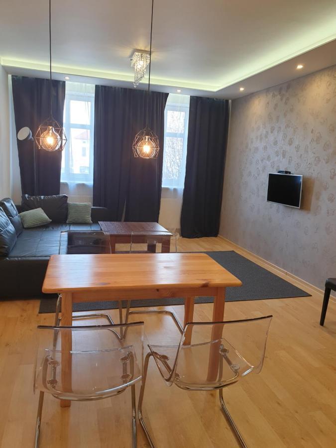 Apartamenty Rynek Лежайск Екстериор снимка