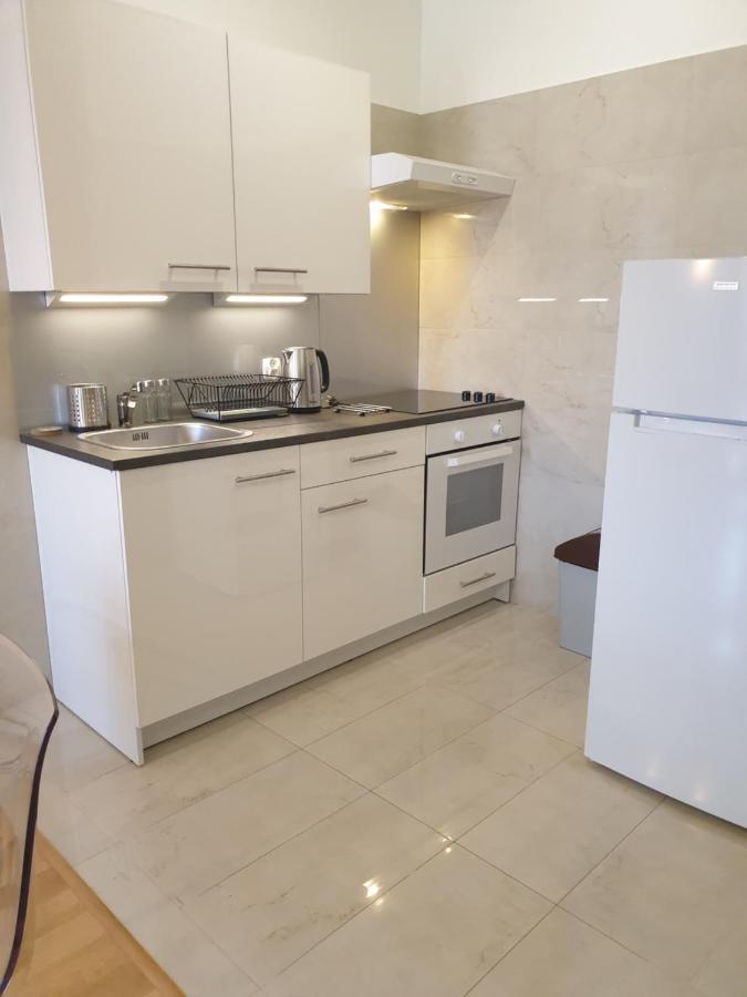 Apartamenty Rynek Лежайск Екстериор снимка